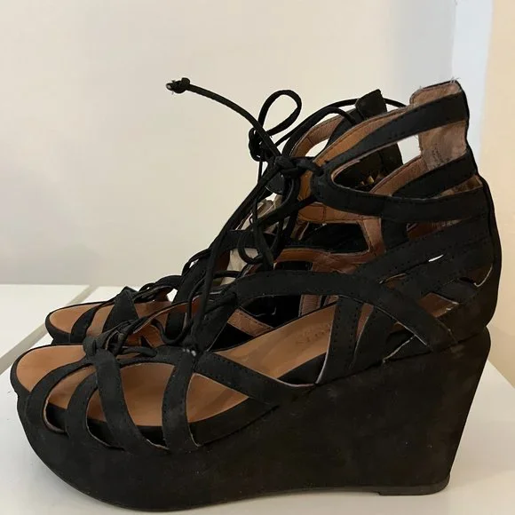 Gentle Souls Joy platform wedge sandals in black